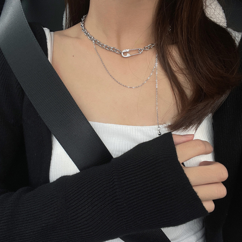 Pin necklace, women's Instagram hip-hop cold style double-layer sweet cool niche collarbone chain accessory, 2023 new style Application Scenario