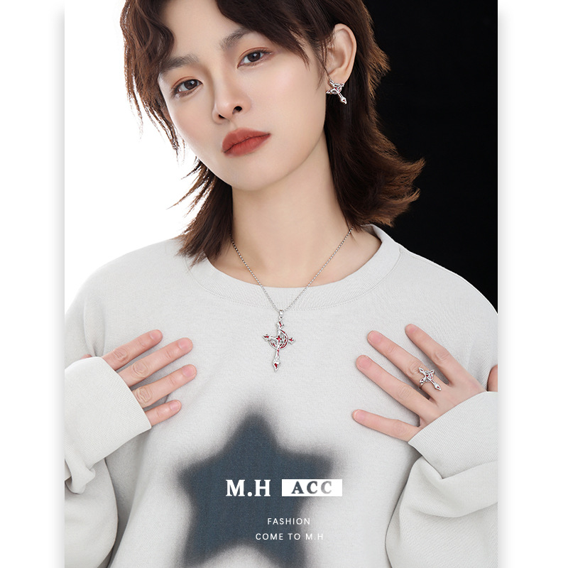 Blood Moon Cross Pendant Necklace Cross-border 2025 New style sweet and cool high-end neckchain Dark style collarbone chain details Picture