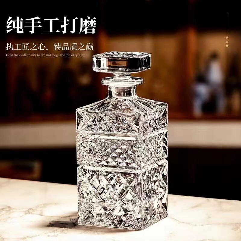 Fashionable carved foreign wine bottle, thickened glass wine decanter, wine vessel, red wine glass wine bottle details Picture