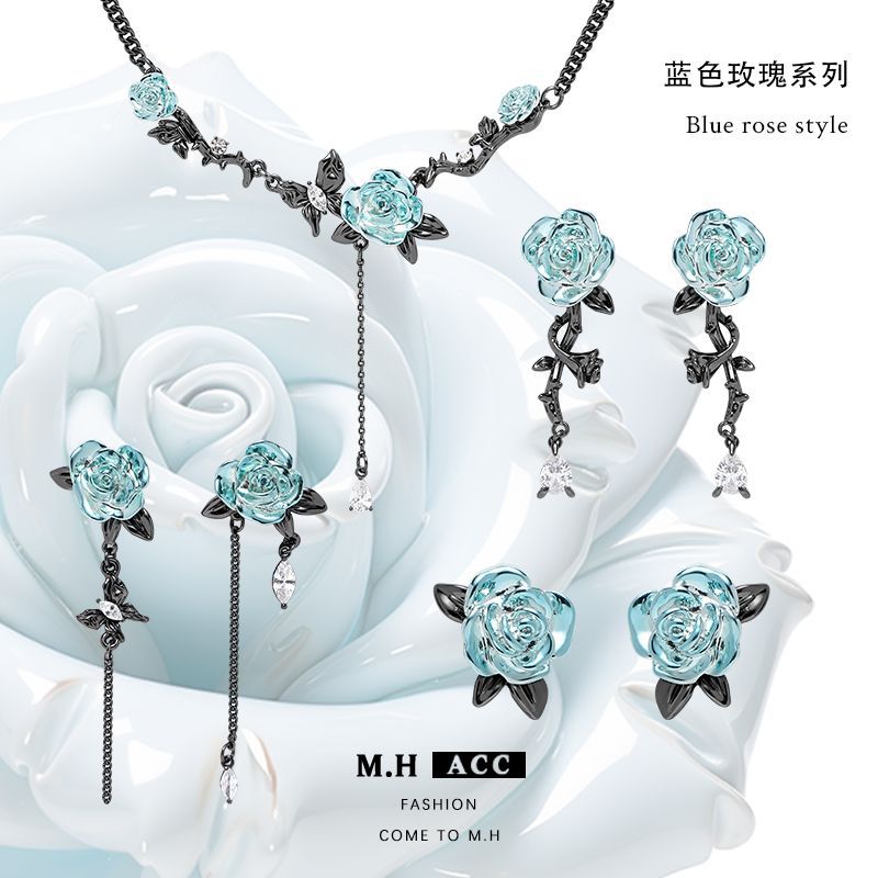 New Chinese-style ice-transparent rose vintage stud earrings, high-end, light luxury, niche earrings, personalized and creative, fresh and simple earrings full figure