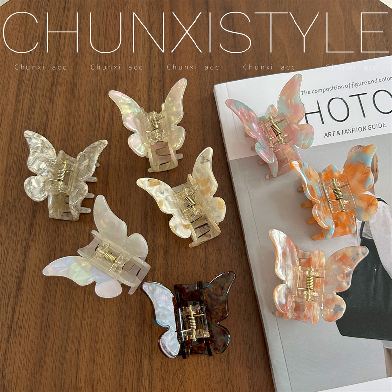 Elegant and stylish butterfly acetate hairpin for women's summer back of the head, 2023 new versatile hairpin headwear Application Scenario
