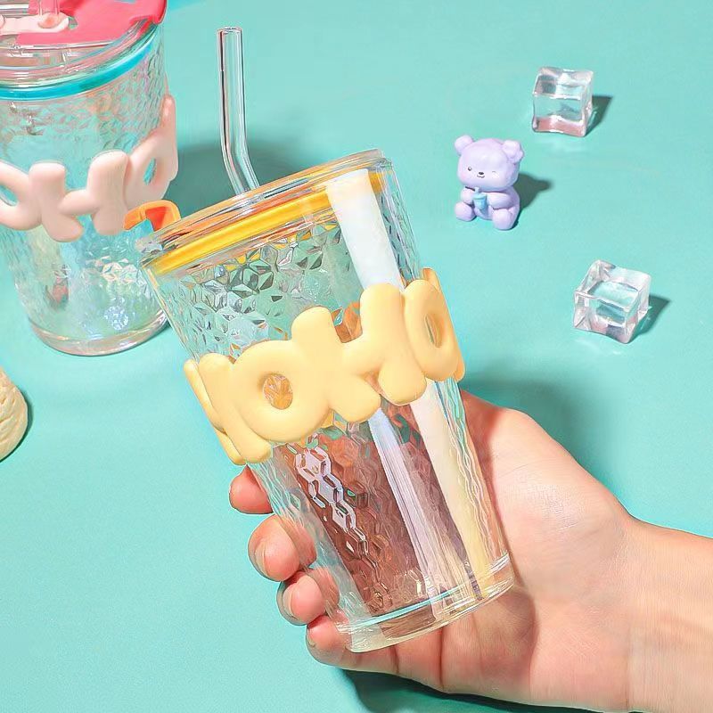 Colorful ins high-appearation-level glass water cup, large-capacity high-temperature resistant girl letter cup with lid, cold brew straw cup Specification drawing