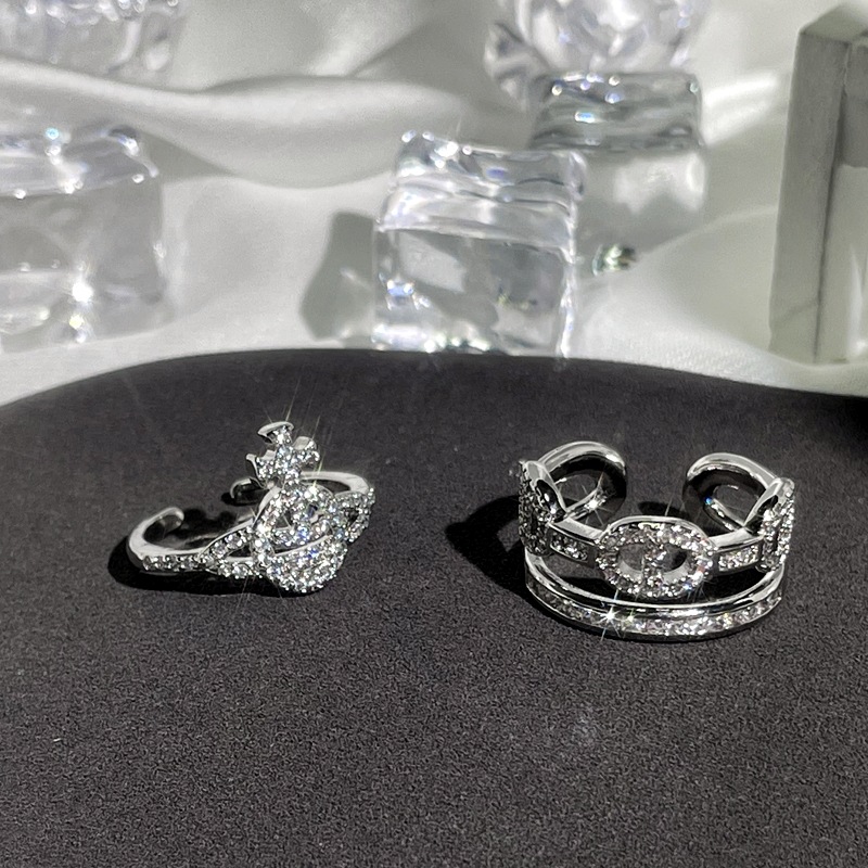 A light luxury and niche design, a double-layer pig nose hollowed-out opening ring, a star ball, a unique, ins, simple and versatile ring details Picture