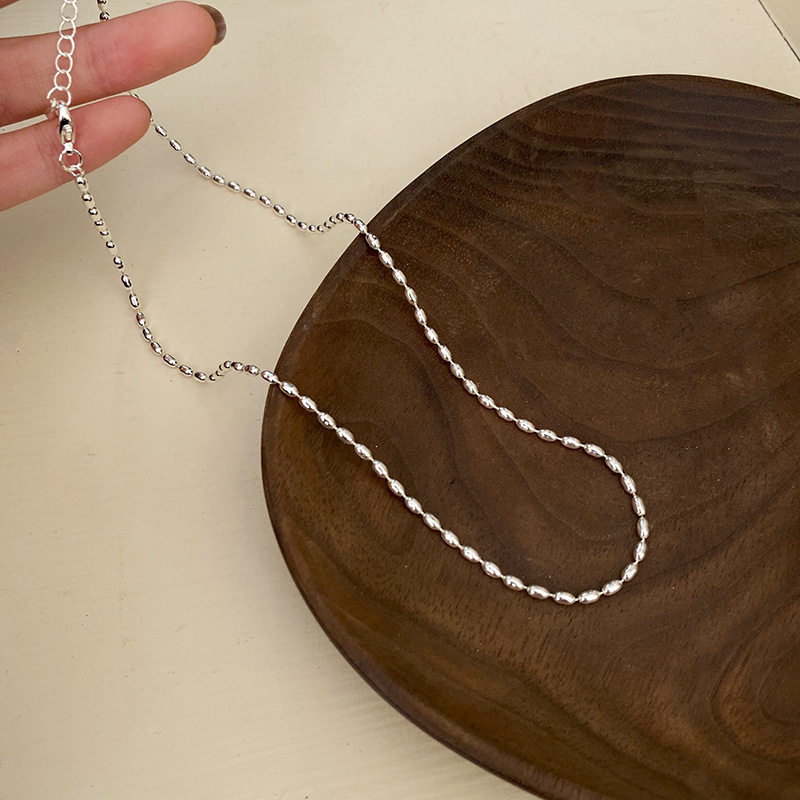 Xiaomi Grain Necklace, a unique and retro collarbone chain with a feminine design sense, is a trendy and popular necklace accessory in 2023 Application Scenario