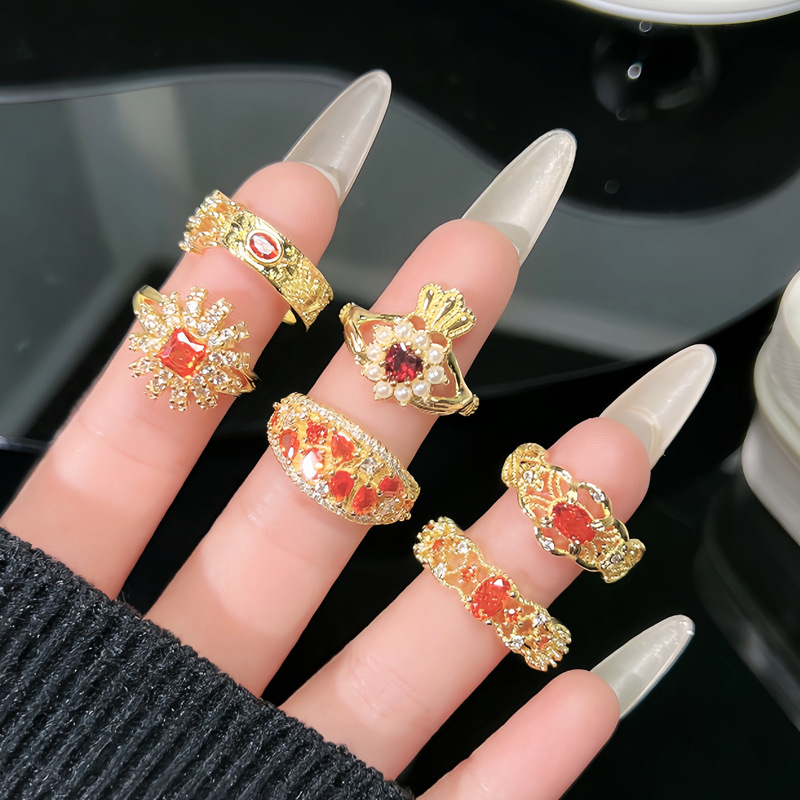 Korean style sweet and cool red diamond elegant, light luxury and high-end open ring, women's Instagram cold style fashionable and exquisite index finger ring full figure