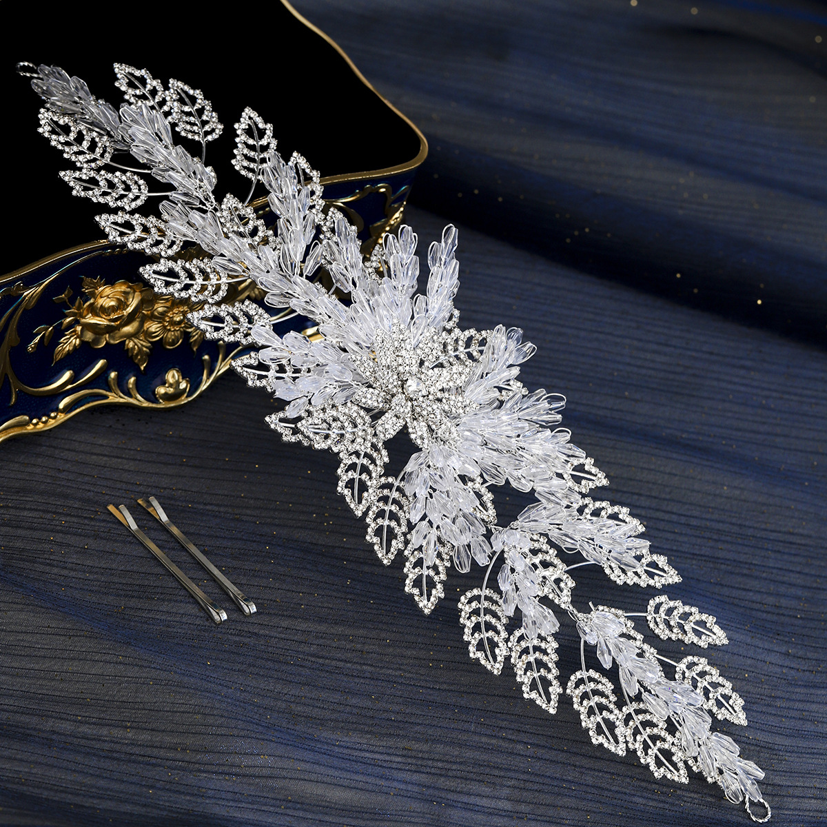 New high-end handcrafted bridal headbands from Europe and America, heavy crystal beaded headbands, grand and luxurious wedding headwear for women Specification drawing