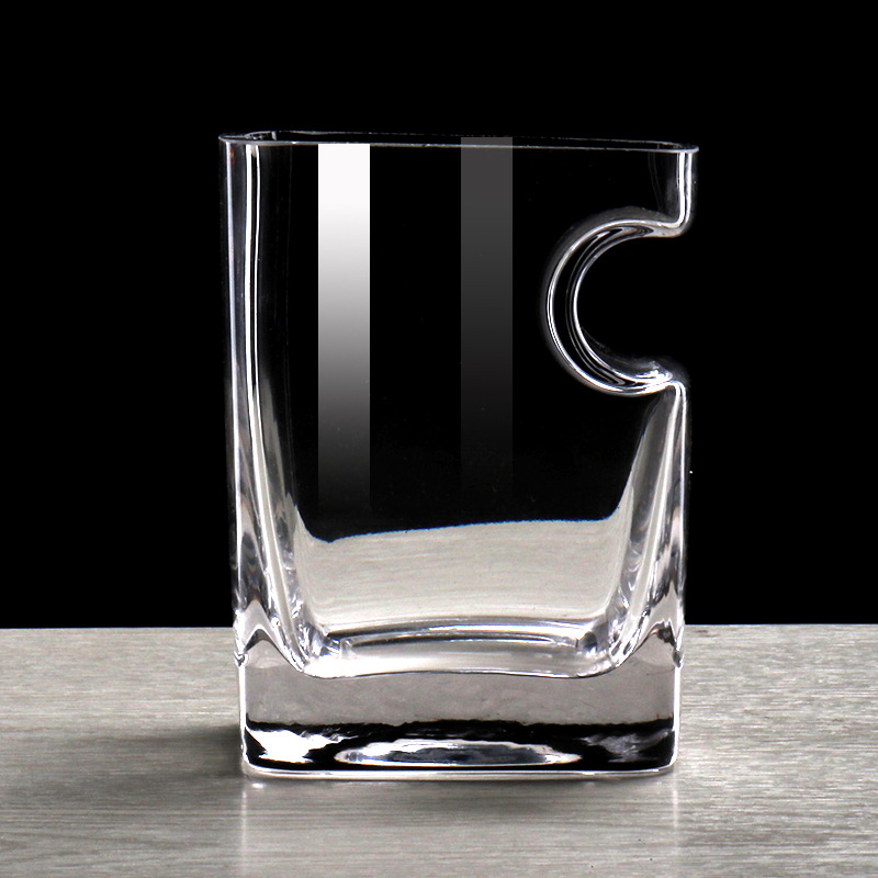 Cigar glass, crystal glass, whisky glass, bar spirits, beer glass, wine utensils, hand-blown round cigar glass full figure