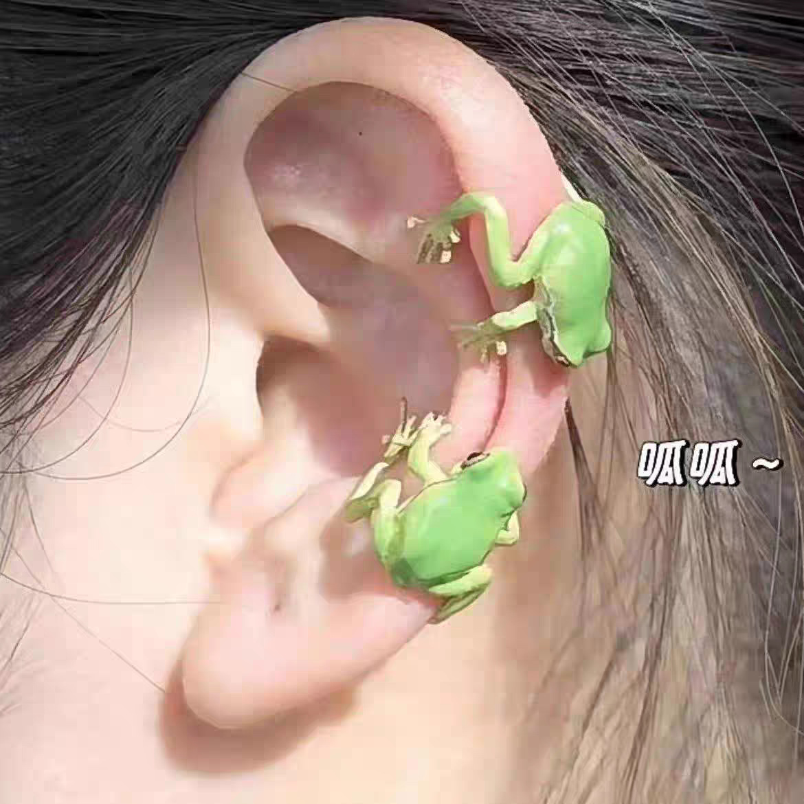 New frog earrings in European and American style for women, cross-border, cute and unique animal ear studs, retro earless ear clips wholesale full figure
