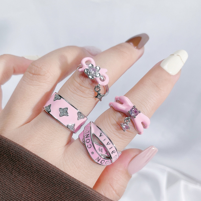 Dopamine colored glazed heart-shaped bow open ring, sweet, cool, fashionable and exquisite layered, trendy and unique ring for women Application Scenario
