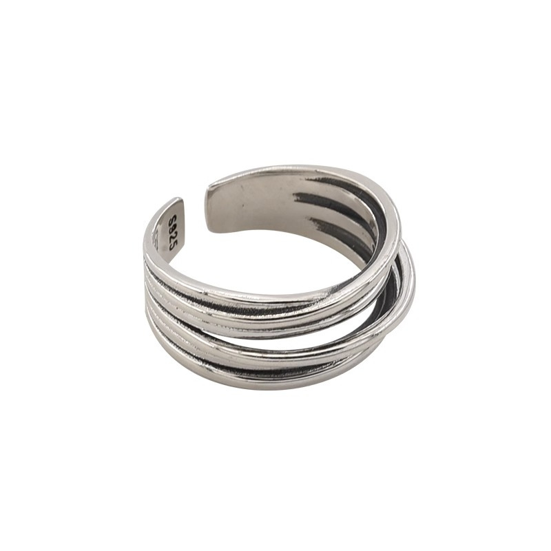 A retro multi-layer ring made of 925 sterling silver cross-wound from South Korea. It is a versatile open-top ring with a cold and elegant style for women on Instagram Item Picture