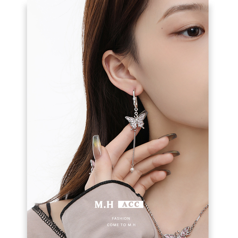 High-end pink butterfly earrings, a niche Korean version 925 autumn/winter stud wholesale, sweet and cool ins fashionable and elegant earrings details Picture