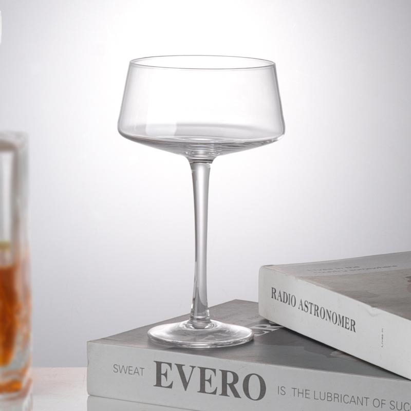 Creative Marguerite glass, cross-cut cocktail glass, home Martini glass, tall champagne glass, bar sparkling wine glass Specification drawing