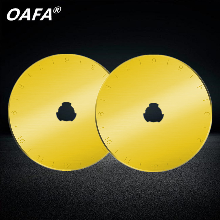 Wholesale of titanium-gold-plated 45mm SKS-7 small round blade fabric cutting knife and leather rotary cutting wheel fabric knife from the manufacturer full figure