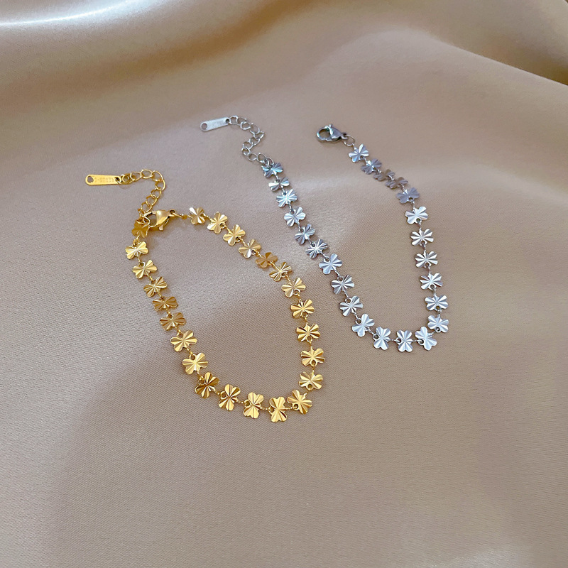 【 All-titanium Steel 】 Minimalist style Dongdaemun unique geometric butterfly chain bracelet, a retro best friend of a female Internet celebrity Specification drawing
