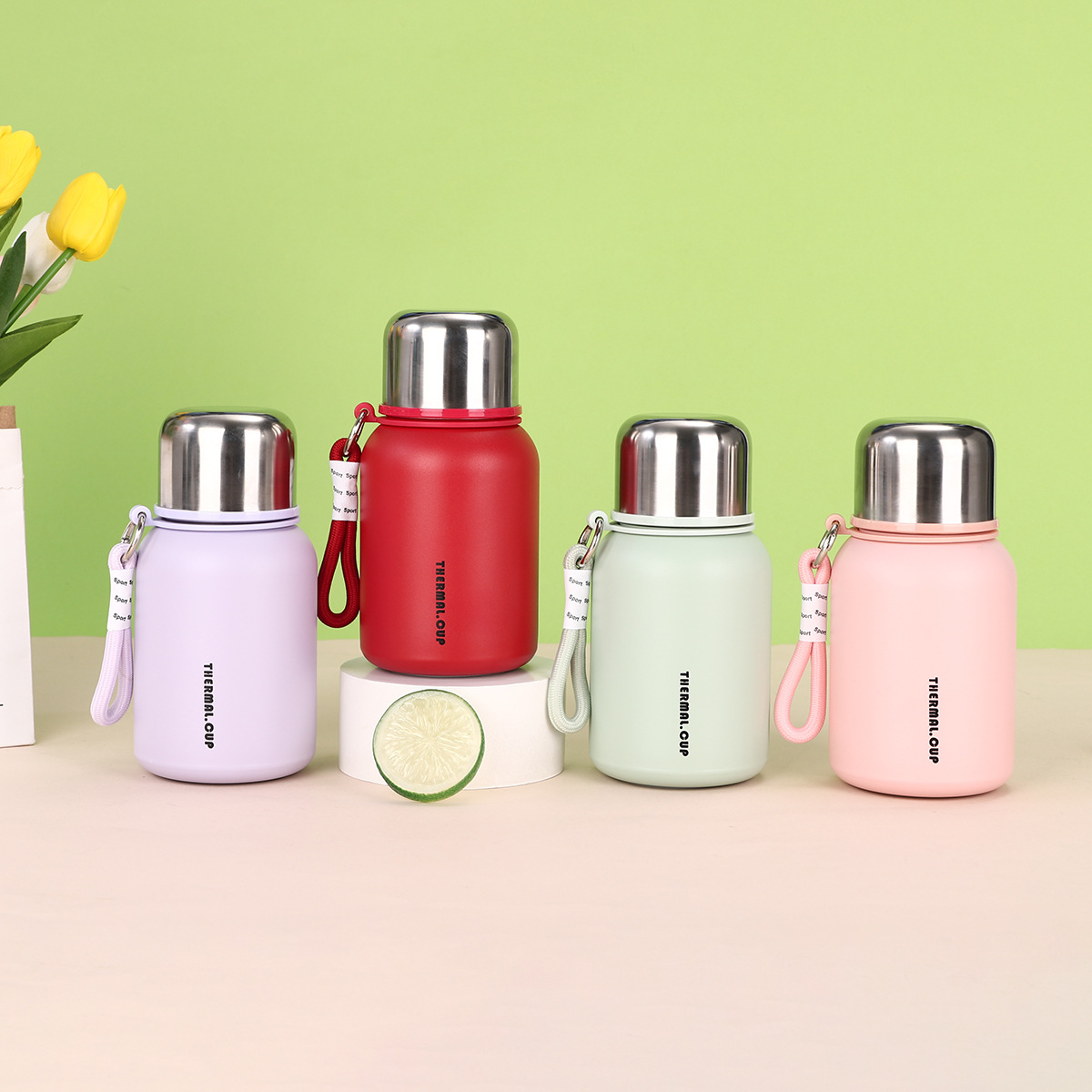 New 316 stainless steel double-layer vacuum insulated cup, simple handle rope portable cup, large-capacity outdoor sports water bottle Application Scenario
