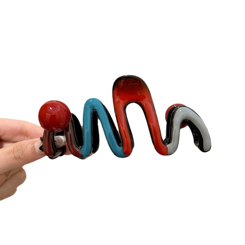 Red wavy pearl hair clip for women, high-end look, back of the head updo, shark clip headwear, hair clip, elegant hair clip Item Picture