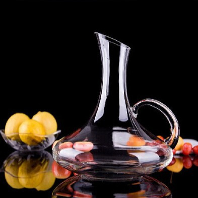 ins popular Western restaurant transparent glass wine decanter, wine divider, creative decanter, and wine pouring device details Picture