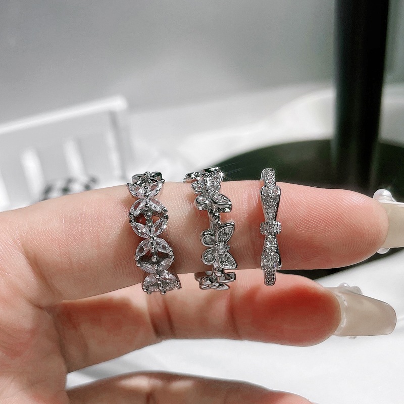This is a light luxury butterfly zircon open ring from Japan and South Korea. It features a sweet, cool, and high-end design with a unique style. It is a versatile and fashionable ring details Picture