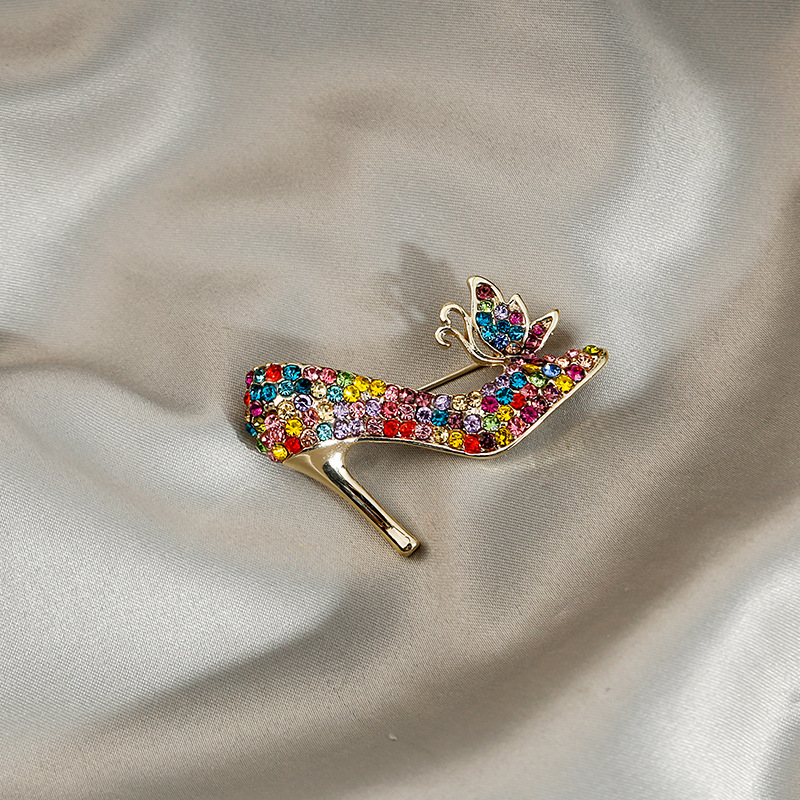 European and American light luxury, high-end elegance, luxurious ballet brooch, fashionable, dignified and sweet crystal flower brooch details Picture
