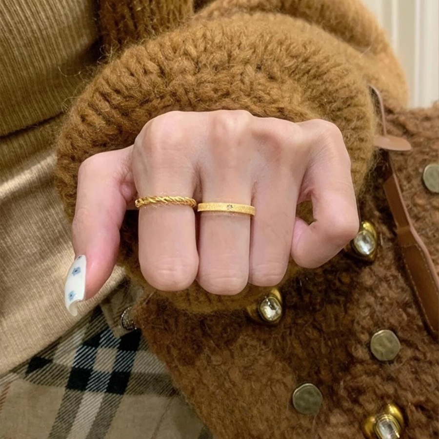 Mercury Record Vintage twisted brushed starlight ring for Women S925 silver, exquisite and versatile index finger ring, a niche design ring Item Picture