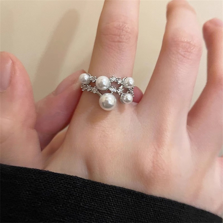 Meteor Pearl Zircon open ring for women's autumn and winter cold and elegant quality index finger ring, light luxury, niche and high-end ring Application Scenario