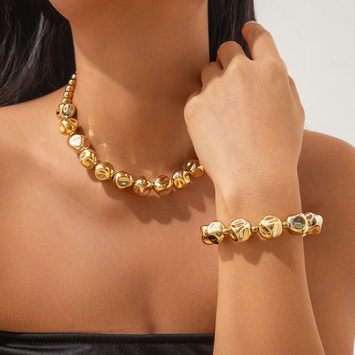 European and American cross-border jewelry fashion irregular CCB necklace set, light luxury style geometric irregular beaded collarbone chain details Picture