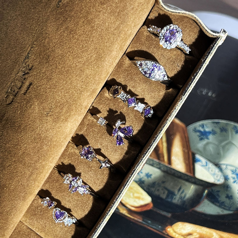 A sweet, cool and romantic purple diamond butterfly opening ring for a young girl, a cold and elegant layering best friend ring for a woman, and a simple and unique ring Application Scenario