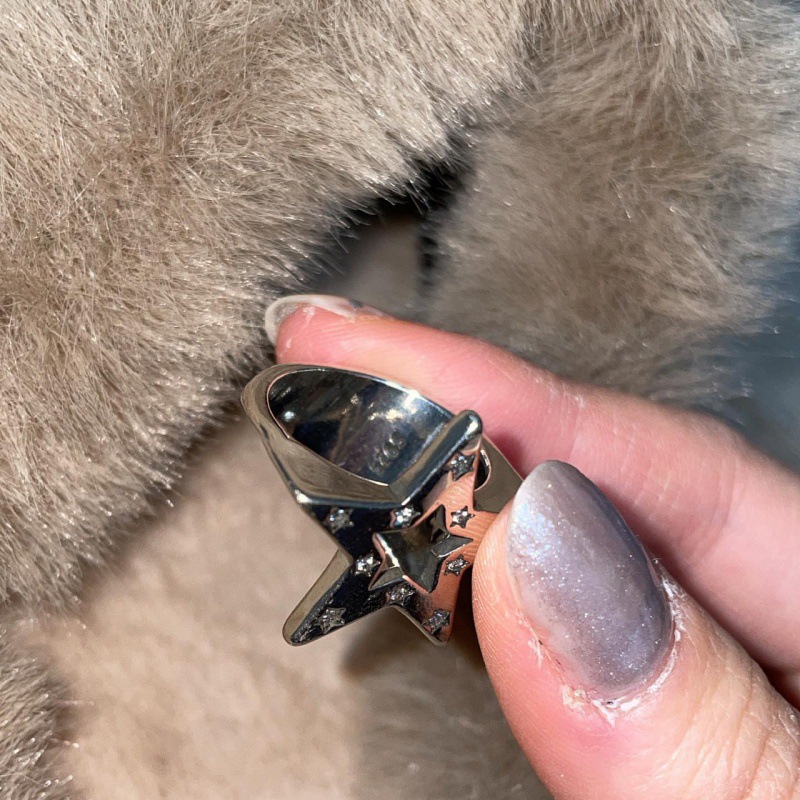 An aged and retro design, a high-end three-dimensional hollowed-out five-pointed star diamond, a unique and niche silver star opening ring Item Picture