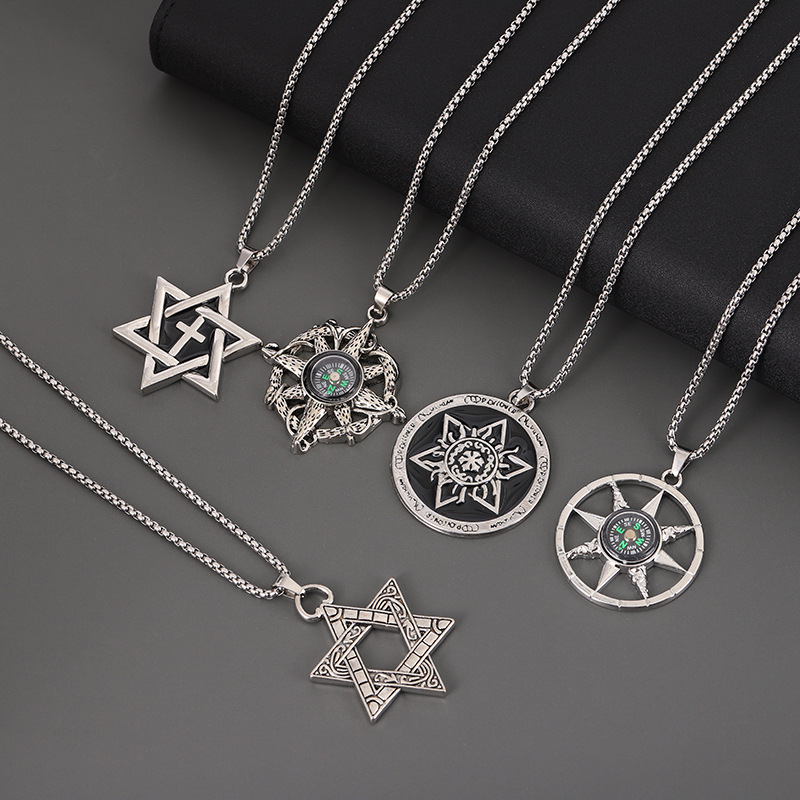 Creative new personalized hip-hop titanium steel necklace for men, retro round plate hexagram pendant, direct supply from the manufacturer full figure