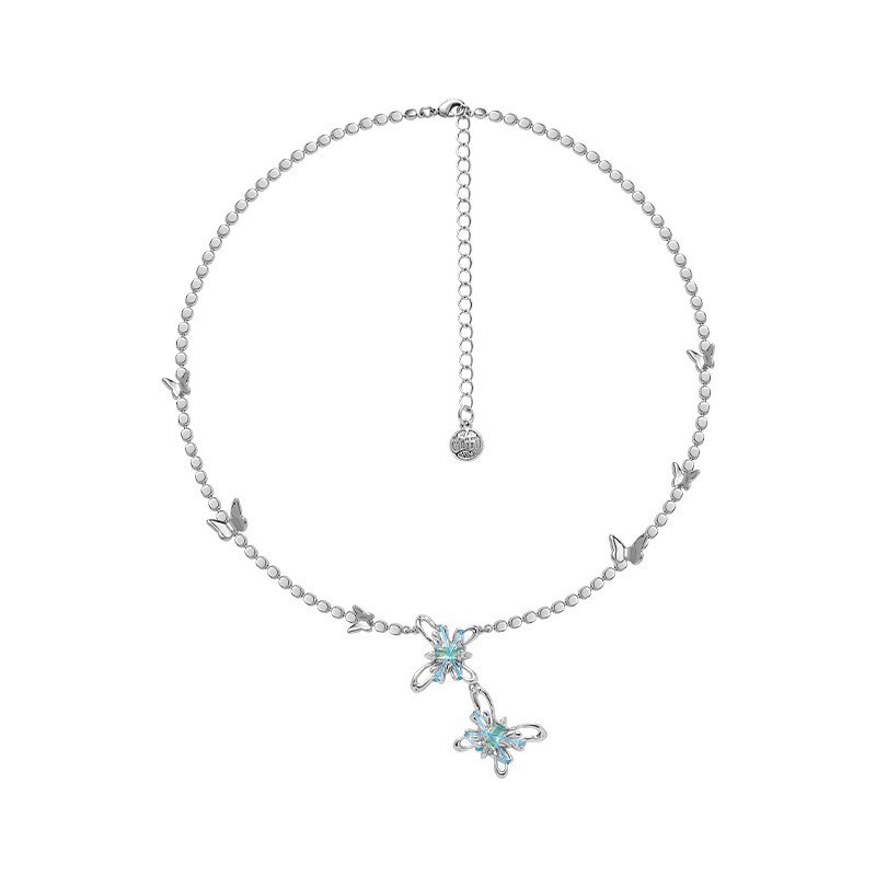 Handmade wound butterfly necklace for women wholesale, hot girl, high-end design, exquisite sweater chain, sweet and cool style, versatile neck chain Item Picture