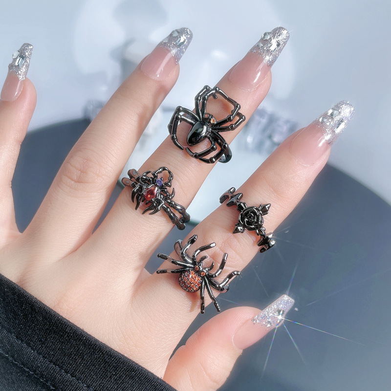 Dark spider-style fashion open ring for women's personality, versatile, niche hot girls, hip-hop, cool and cold style food ring full figure