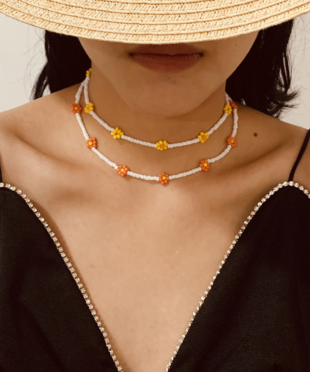 European and American cross-border jewelry, personalized style small Daisy necklace, simple and fresh rice bead necklace for women full figure