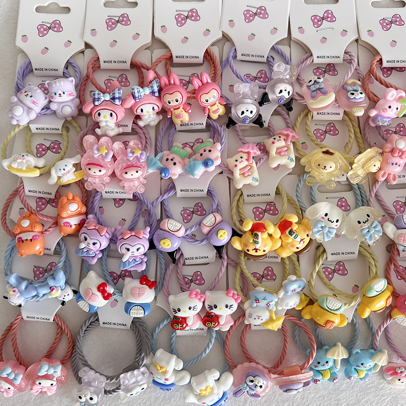 The cartoon cute children's hair band is highly elastic and durable. It won't damage the hair of girls and babies. Tie the hair with a hair band full figure