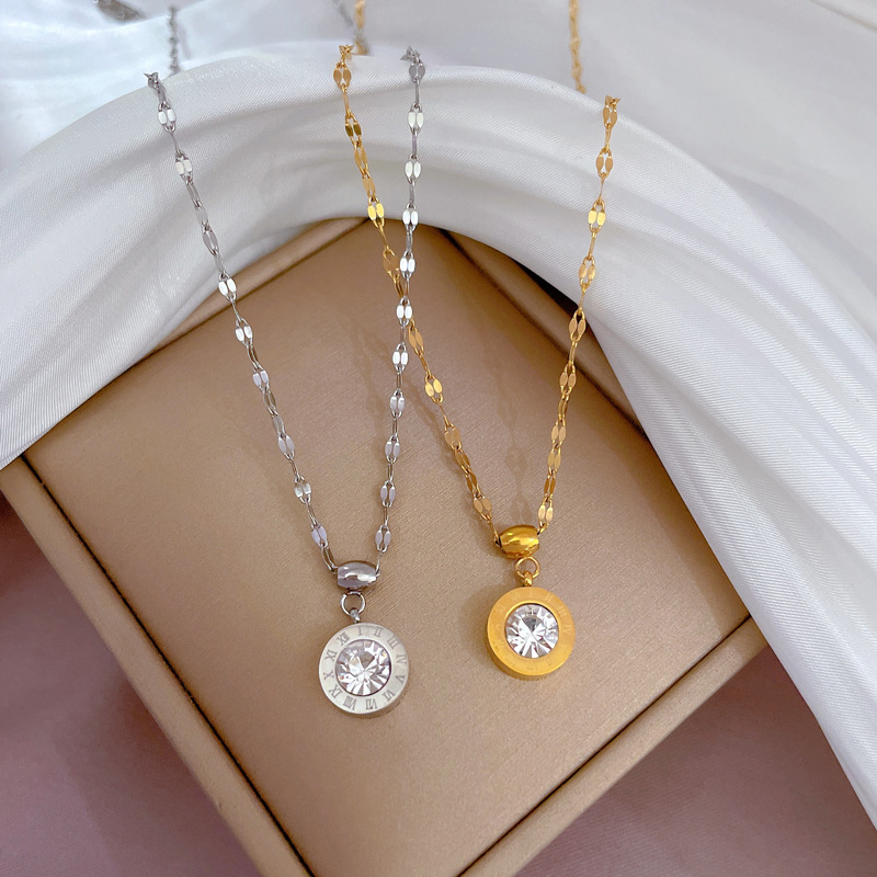 【 All-titanium Steel 】 Zircon Roman exquisite gold necklace in the furnace, a female Instagram influencer collarbone chain accessory details Picture