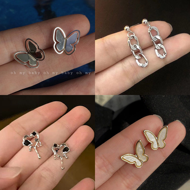 The 2025 new butterfly stud earrings, a fairy forest-themed earring, are a retro Hong Kong style, high-end and niche elegant earrings full figure