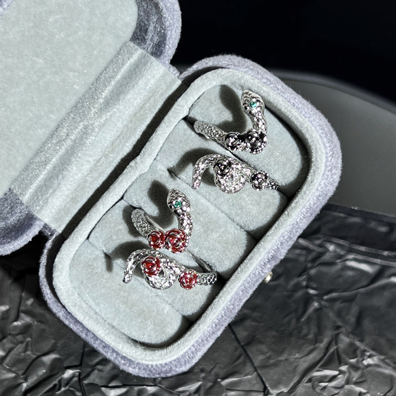 European and American punk rose and snake personality open ring, women's irregular texture snake-shaped temperament high-end index finger ring Specification drawing
