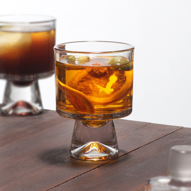 Wholesale of Japanese snow-capped mountain bottom glass cups, high-appearance-level coffee cups, household juice cups, milk cups, and high-legged ice cream cups details Picture