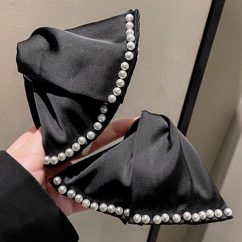 Retro pearl bow clip for women's back of the head, simple hair clip with a high-end look, new shark clip style, versatile for women Specification drawing