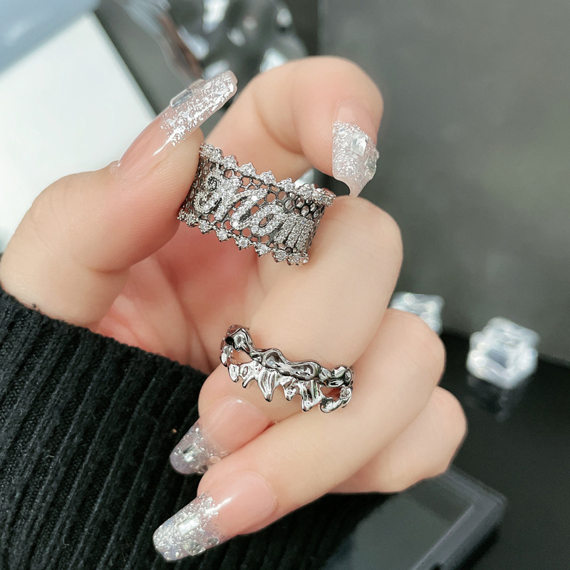 European and American lace hollowed-out dark color-separated punk personality open ring, a high-end, elegant, fashionable and cool ring for women full figure