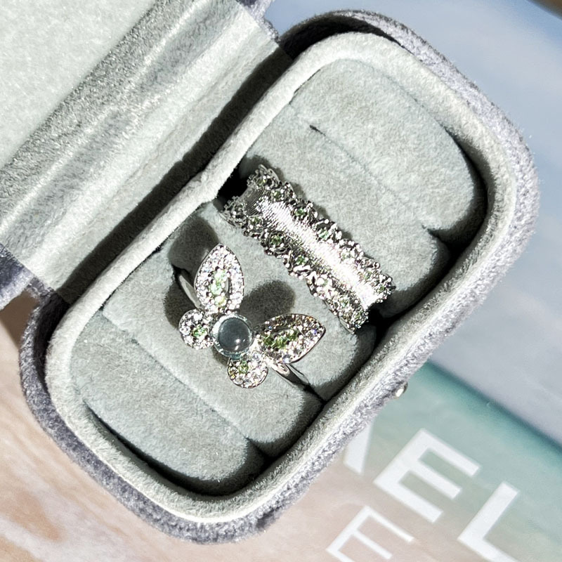 New Chinese-style national trend, fresh and light green diamond butterfly opening ring, a cold and elegant female style, a niche brushed lace fashionable ring Application Scenario