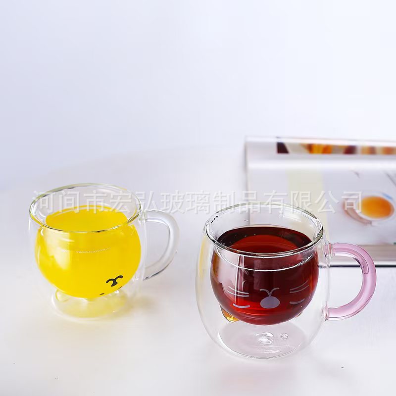 High-quality transparent glass cartoon bear cups, various styles of milkshake desserts, milk cups, and household glass double-layered cups Application Scenario
