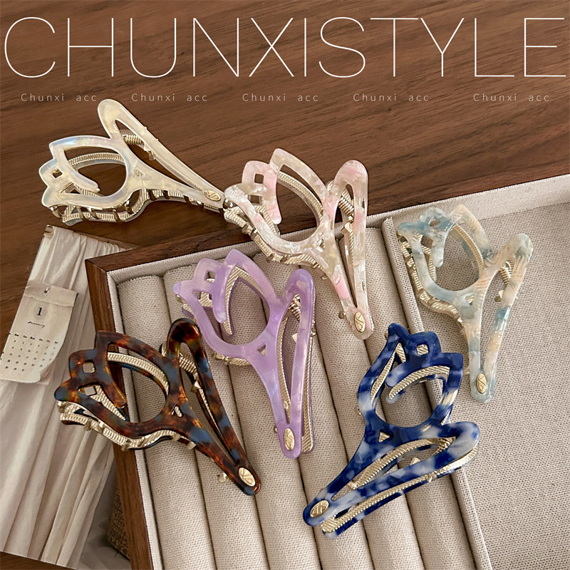 Elegant and refined tulip hairpin for women, 2025 new style, with a niche design at the back of the head, high-end shark clip details Picture