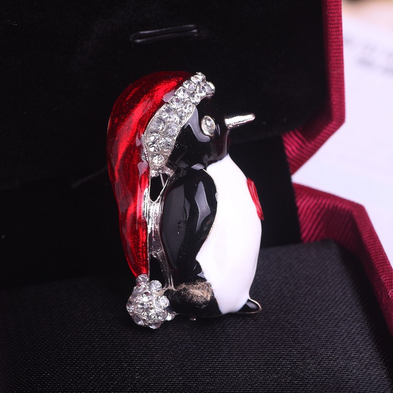 Z61 New European and American Christmas tree brooch, cute penguin corsage, Santa Claus brooch and corsage wholesale details Picture