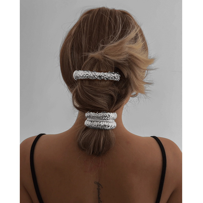 New cross-border hair clips from Europe and America, personalized alloy glossy hair ties, simple color retention, wear-resistant leather bands, hair ties, and hair accessories for women Specification drawing