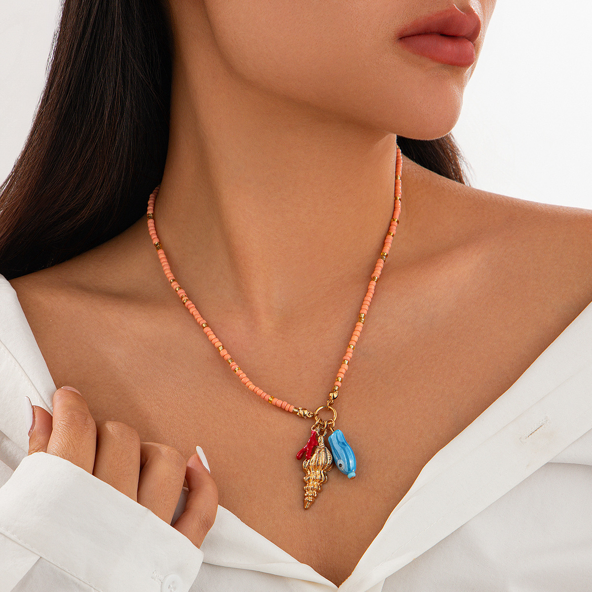 European and American cross-border jewelry, InS-style Buddha's hand and eye alloy pendant necklace, conch acrylic rice beads collarbone chain Specification drawing