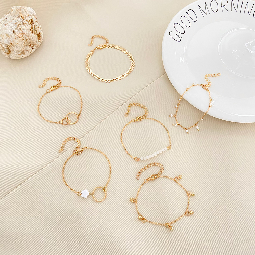 Cross-border best-selling simple geometric circle bracelet set, 6-piece set of European and American ins flower tassel leaf circle bracelet Application Scenario