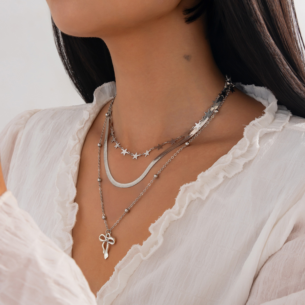 European and American cross-border jewelry fashion five-pointed star alloy pendant Necklace versatile pearl beads Necklace multiple layers details Picture