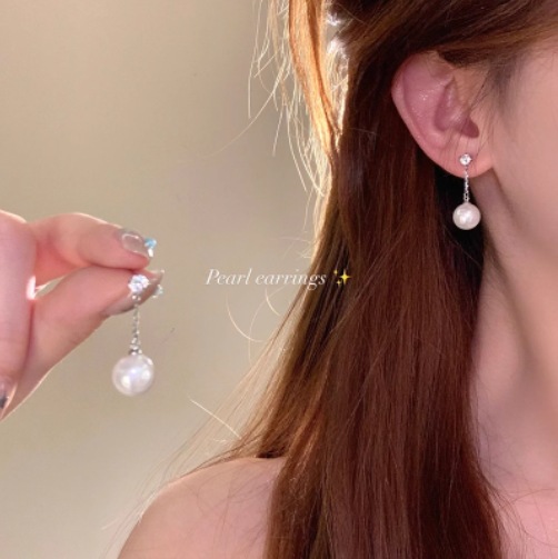 Korean-style zirconium pearl tassel earrings, women's light luxury and high-end elegance, ear studs, niche and unique design earrings and pendants full figure
