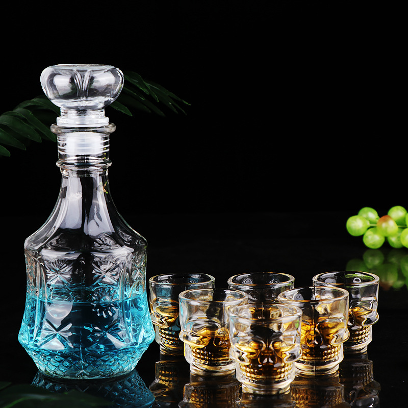 500ml medium round sunflower European glass wine bottle, 50ml skull glass wine glass set manufacturer wholesale full figure