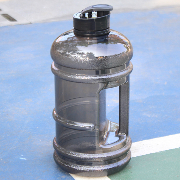 New large-capacity 2.2L plastic water bottle, black outdoor sports portable fitness water bottle with flip lid, portable Item Picture